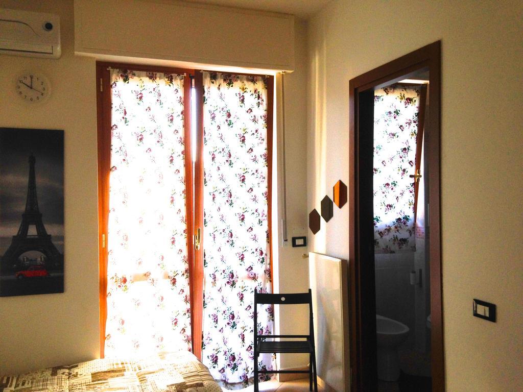 Top Suit Centro - Guest House Brugherio Exterior foto